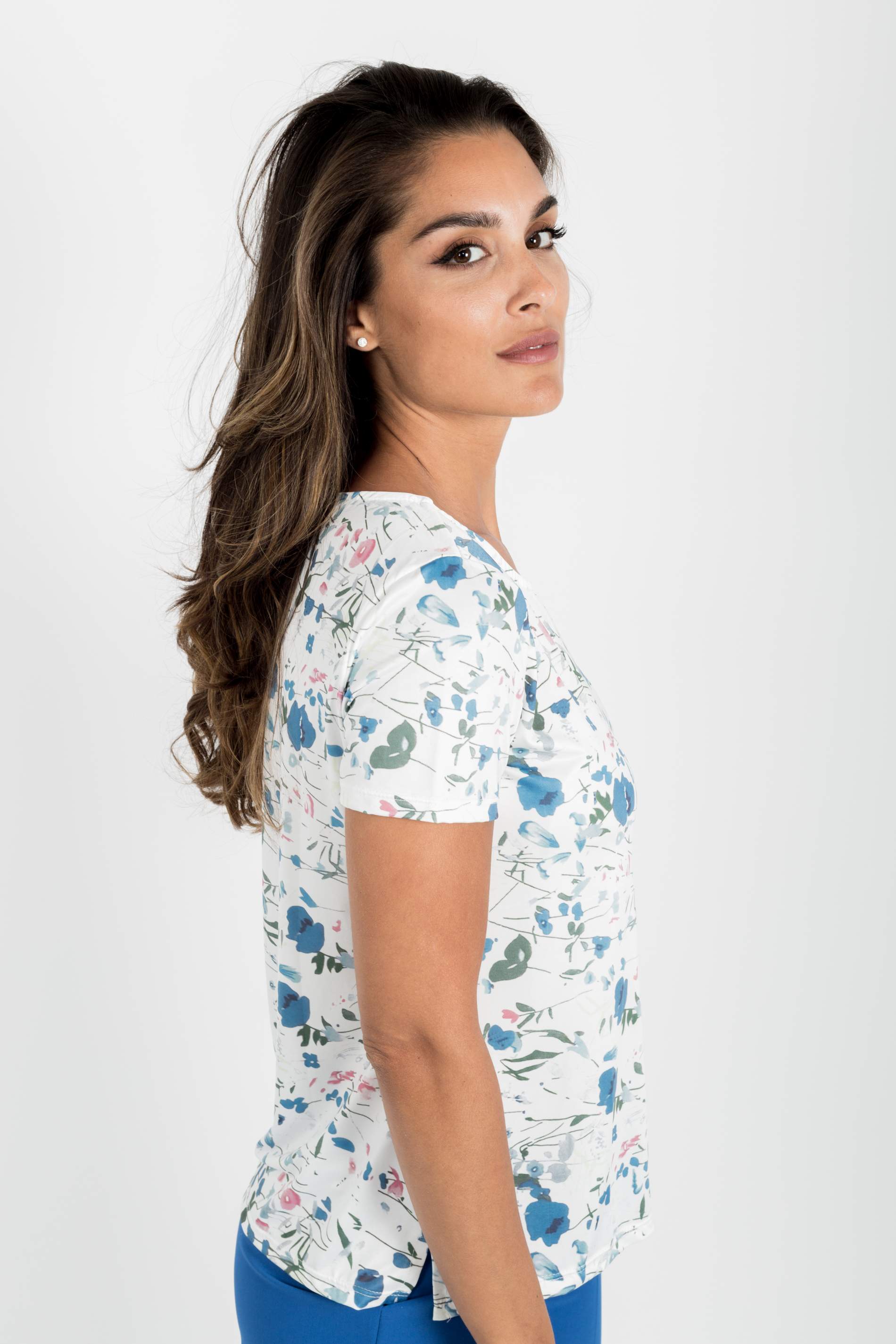 CAMISETA ESTAMPADA HOJAS:)