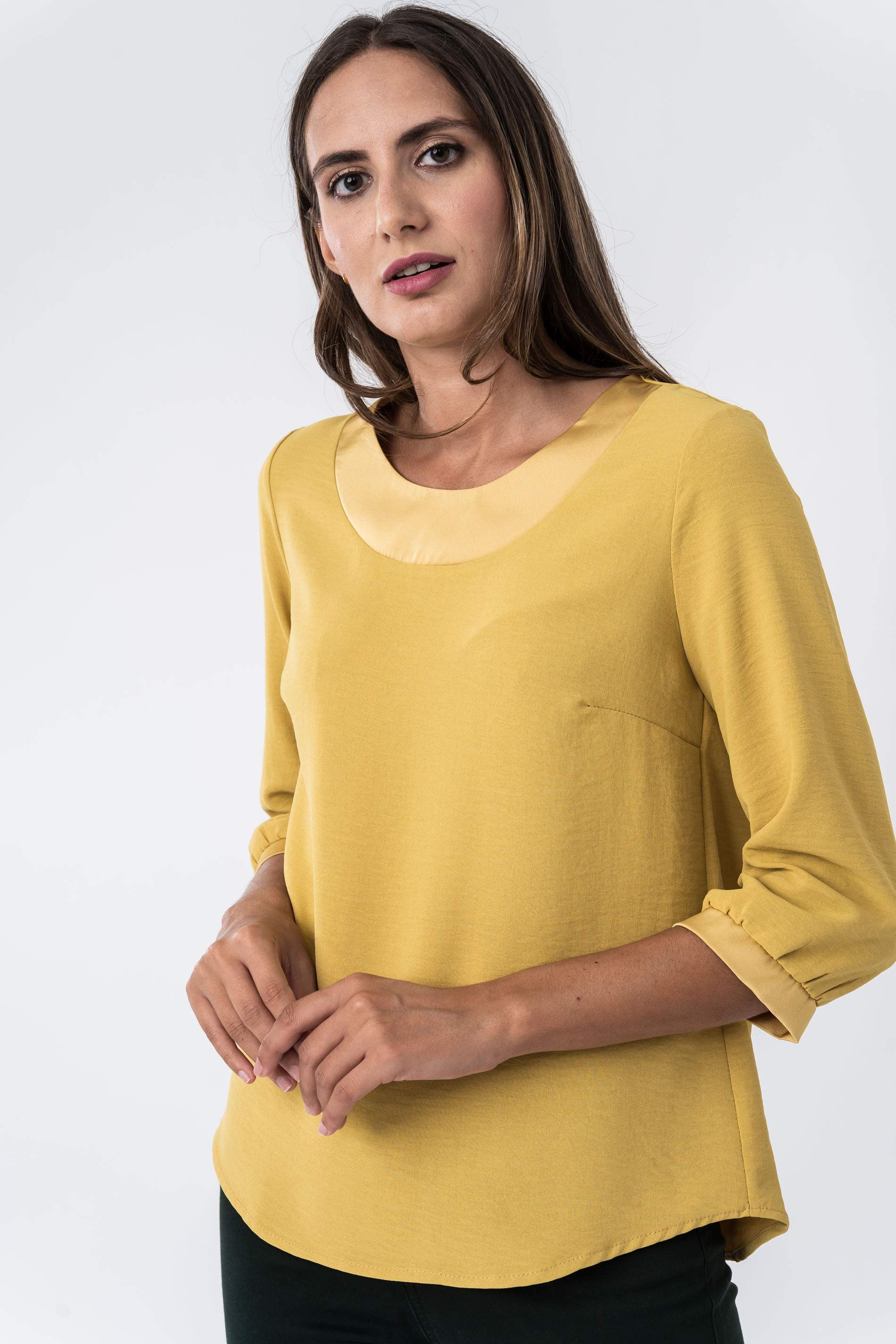 BLUSA COMBINADA SATEN MF MOSTAZA