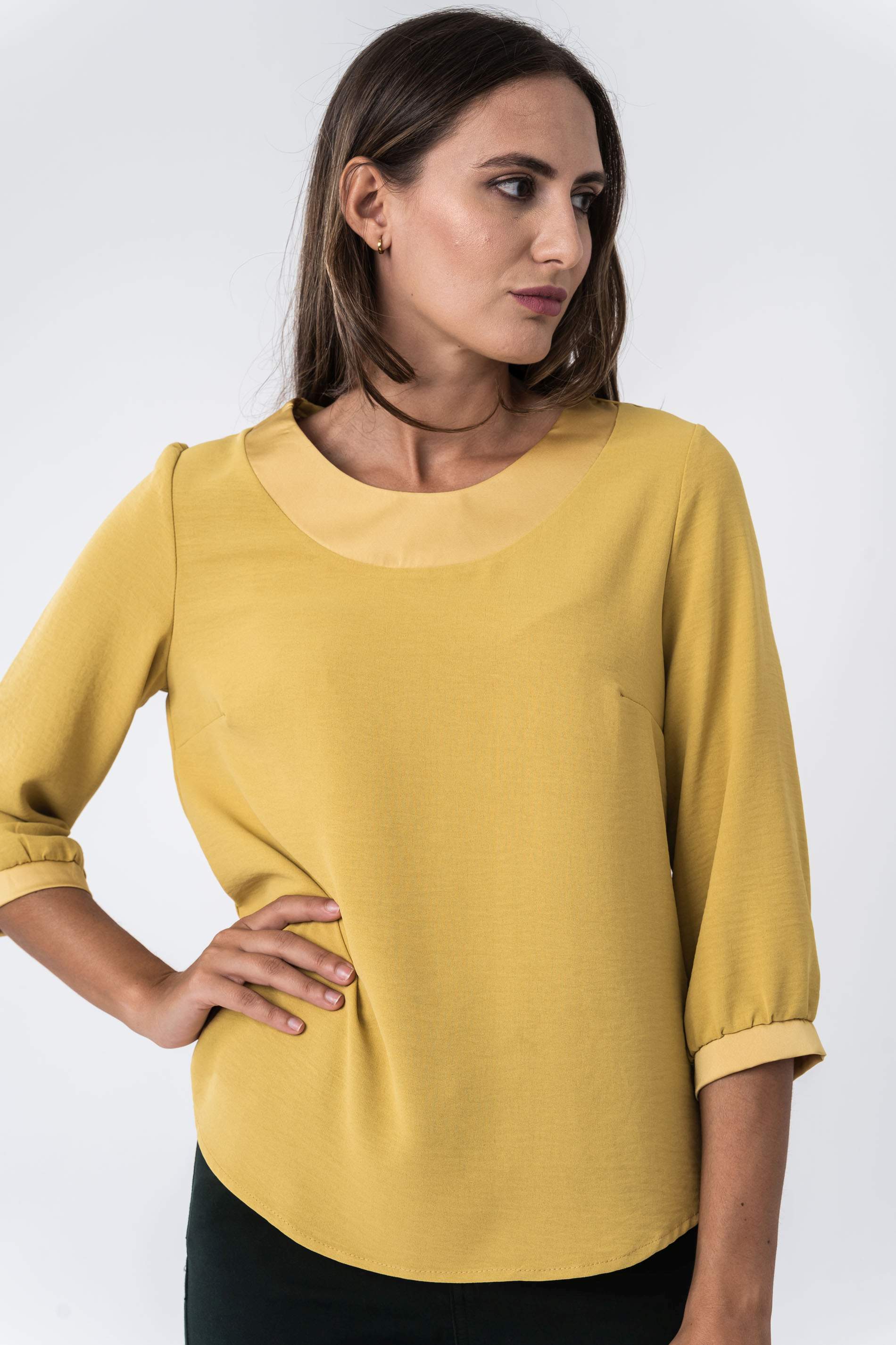 BLUSA COMBINADA SATEN MF MOSTAZA