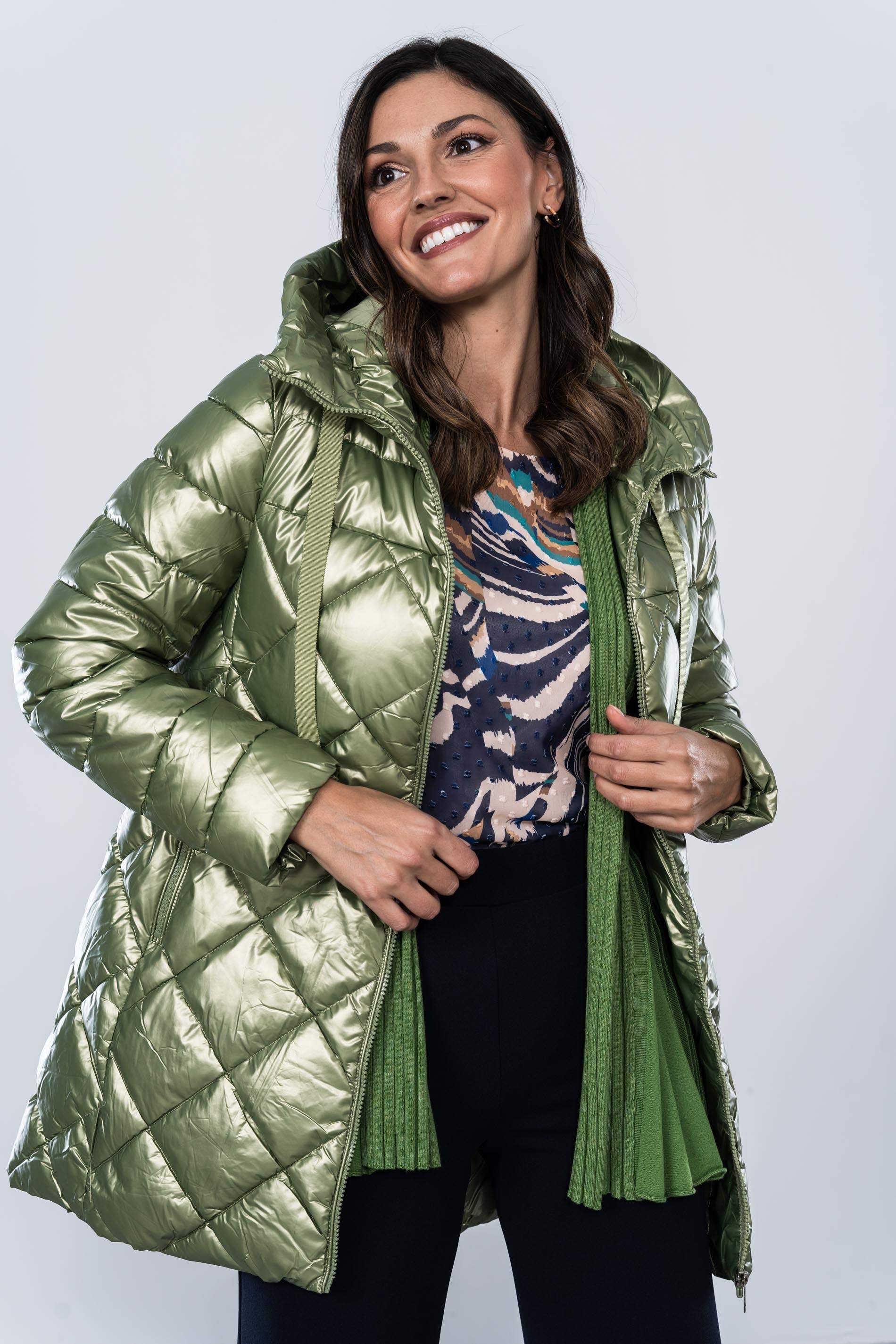 PARKA SATINADA PESPUNTE ROMBO MANZANA