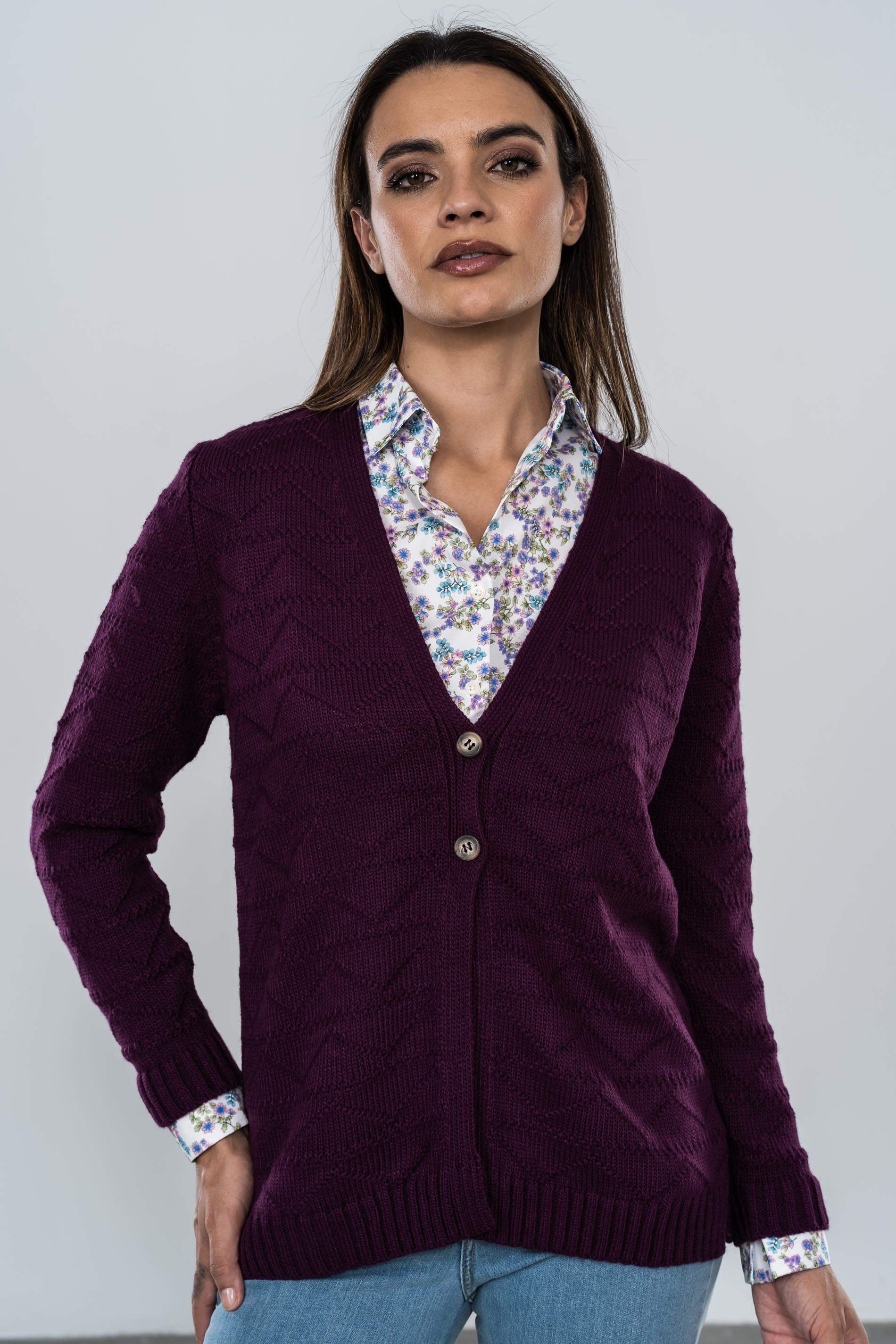 CHAQUETA DISEÑO ZIG ZAG DOS BOTONES MORADO